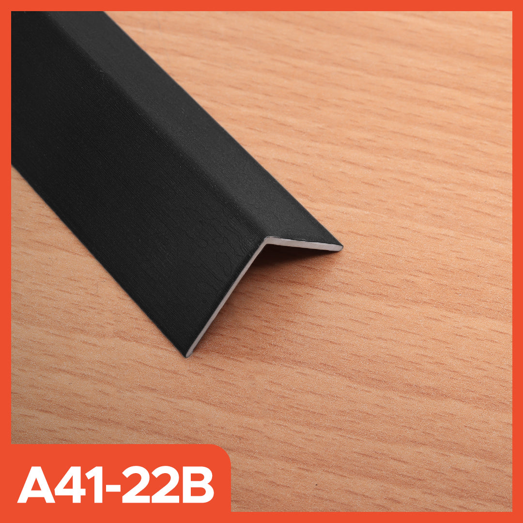 WPC Wallpanel Corner List / WPC Cover List Per Bar Waterproof Wall Panel 2.9 Meters