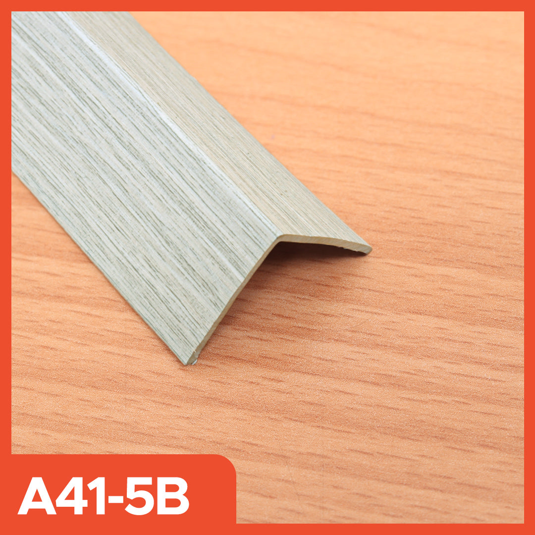 WPC Wallpanel Corner List / WPC Cover List Per Bar Waterproof Wall Panel 2.9 Meters