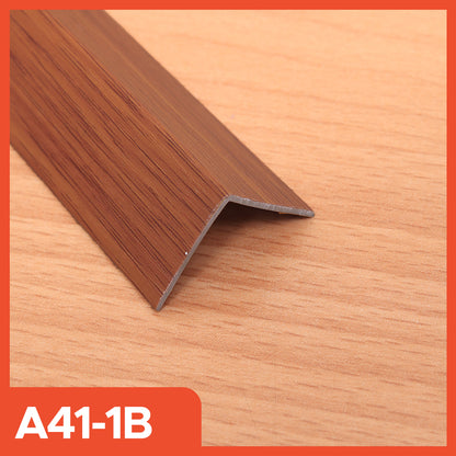 WPC Wallpanel Corner List / WPC Cover List Per Bar Waterproof Wall Panel 2.9 Meters