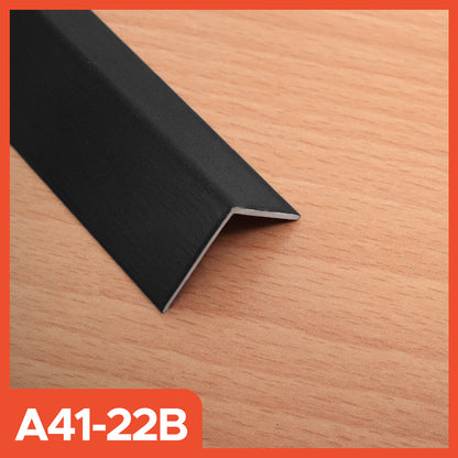 WPC Wallpanel Corner List / WPC Cover List Per Bar Waterproof Wall Panel 2.9 Meters