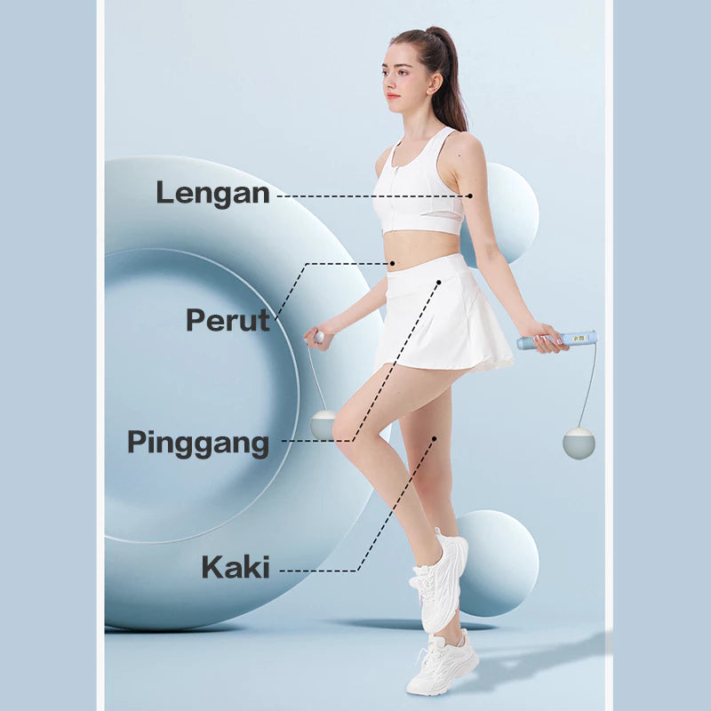  Wanita berolahraga menggunakan tali skipping tanpa tali (cordless jump rope) dengan fokus pada latihan lengan, perut, pinggang, dan kaki.